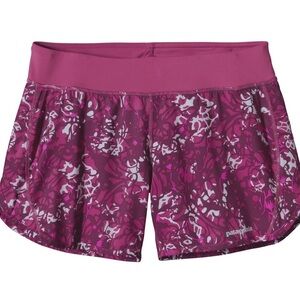 EXCELLENT CONDITION WOMEN’S LARGE PATAGONIA NINE TRAILS LINED RUN/SWIM 5” SHORT